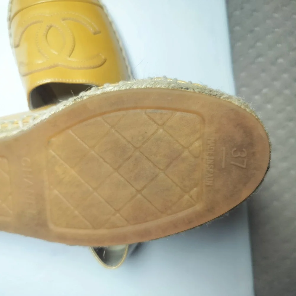 Chanel CC Logo Leather Espadrilles Mustard Yellow Flats Size 37 Made in Spain